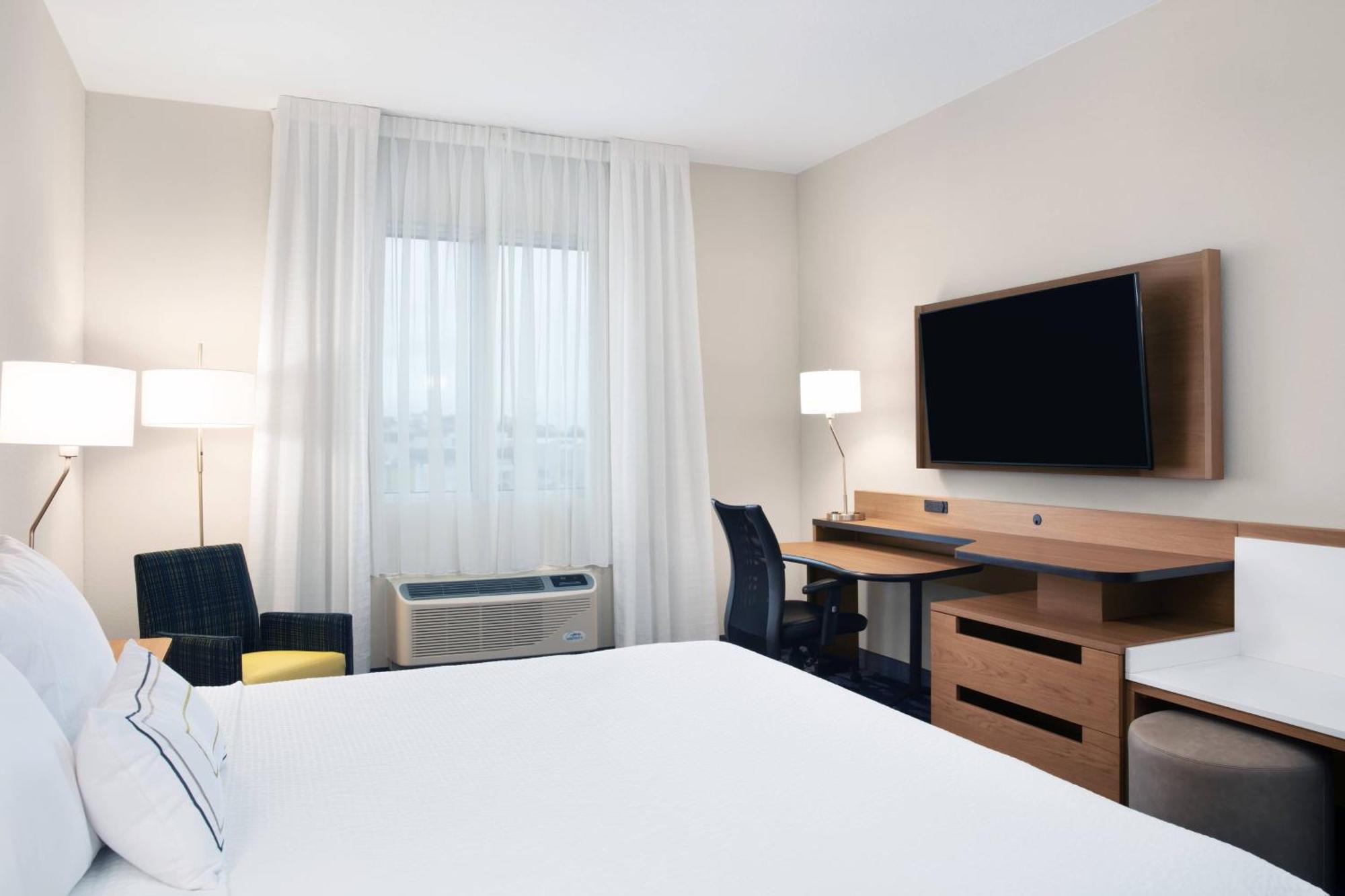 Fairfield Inn & Suites By Marriott Daytona Beach Speedway/Airport Buitenkant foto