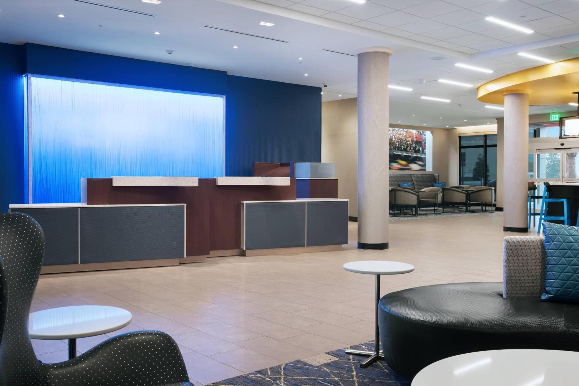 Fairfield Inn & Suites By Marriott Daytona Beach Speedway/Airport Buitenkant foto